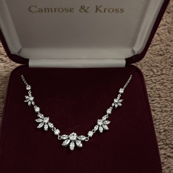 Vintage Beautiful Jacqueline Kennedy necklace - Picture 2 of 5